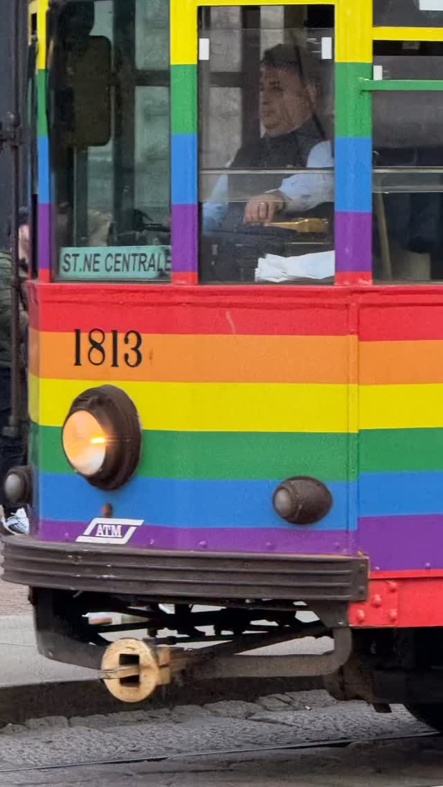#Milano #bluesky #Rainbow #Diversity #Scala #vacation
